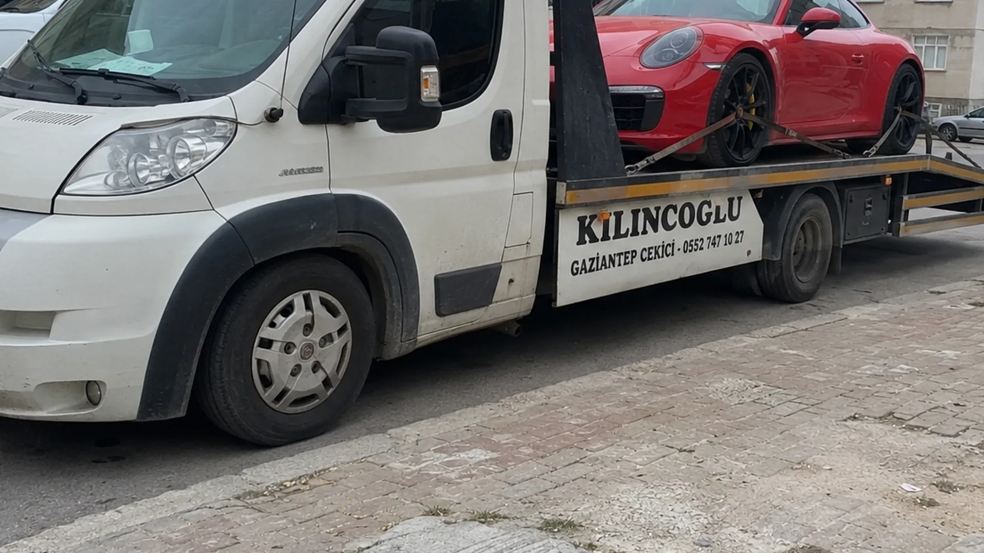 Gaziantep oto çekici hizmeti veren Kılınçoğlu kayar kasa çekici aracı
